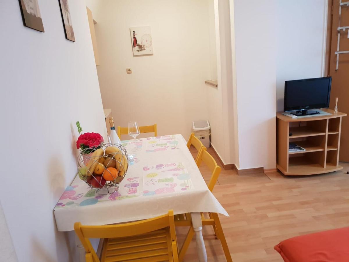Apartmani Luka Crikvenica Eksteriør bilde