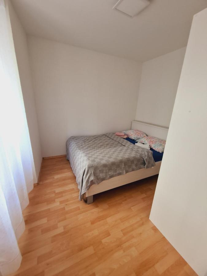 Apartmani Luka Crikvenica Eksteriør bilde